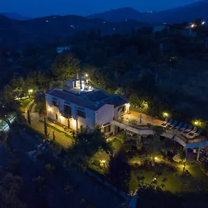 https://villarose-castelbuono-sicily.sicilyhotelsitaly.net